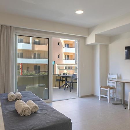 Meltemi Coast Suites Réthymnon Extérieur photo