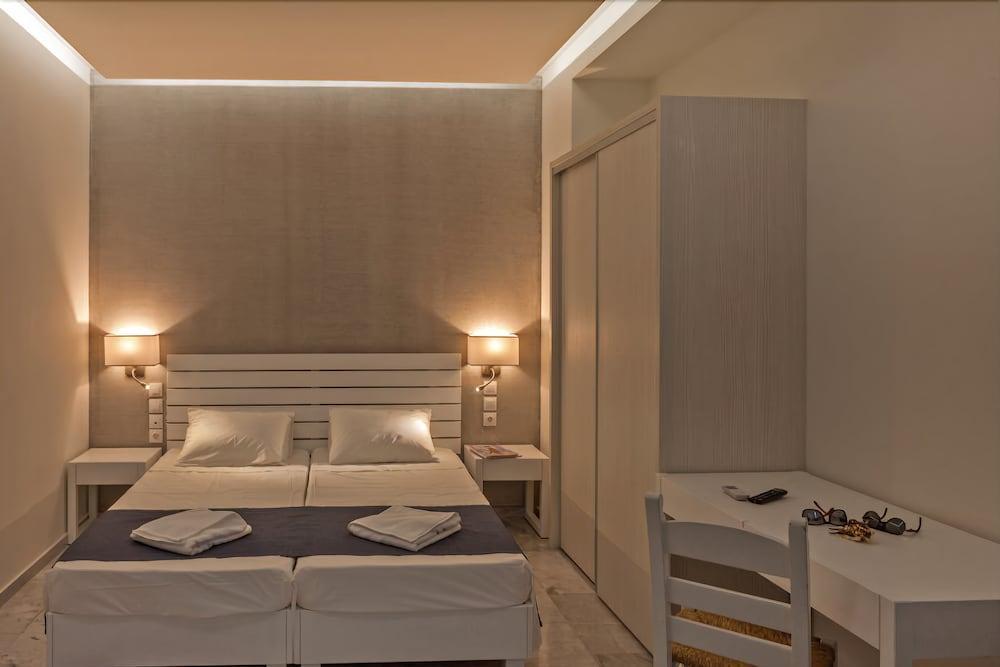 Meltemi Coast Suites Réthymnon Extérieur photo